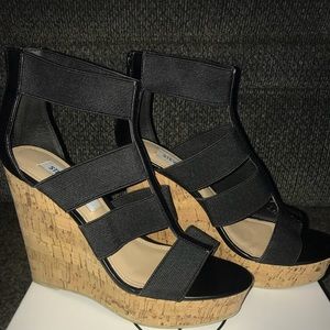 BRAND NEW! Steve Madden Wedges